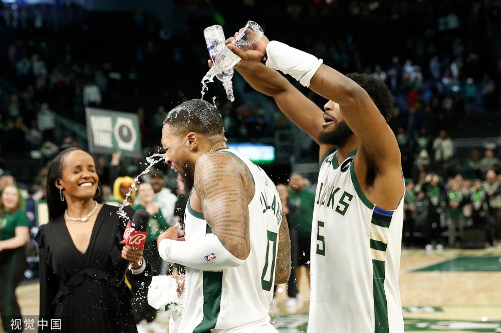 通过他的职 通过他的职