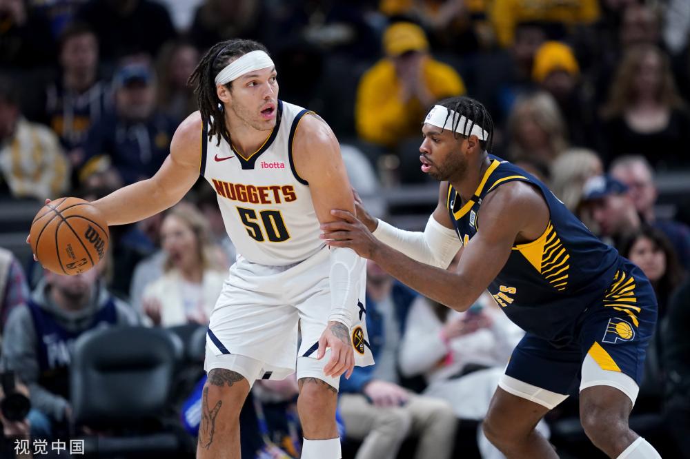 球队中场的 球队中场的