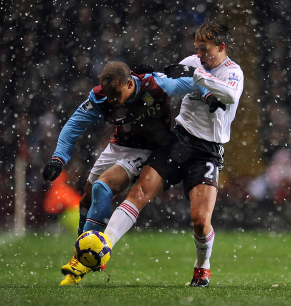 一个有底线 一个有底线